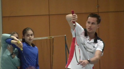 Rückhand Badminton 2